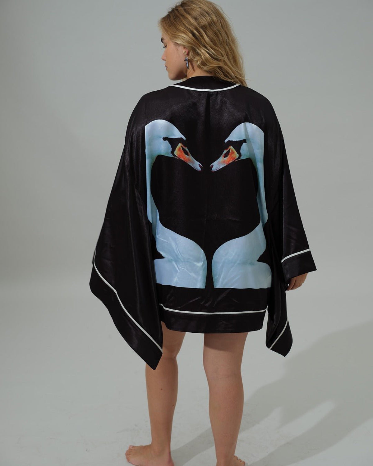 Swan Robe Black - Noblesse Oblige Lingerie