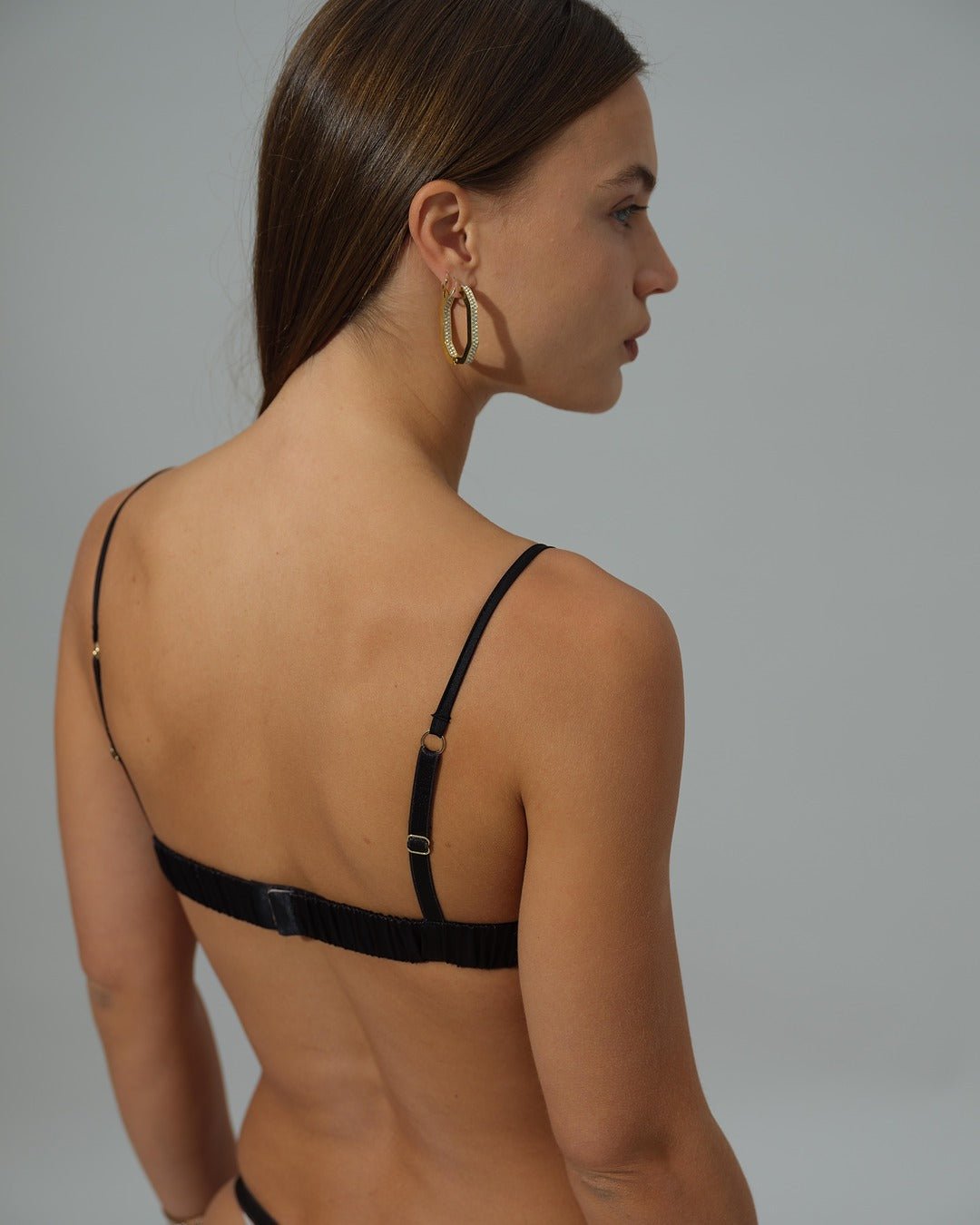 Swan Bralette Black - Noblesse Oblige Lingerie