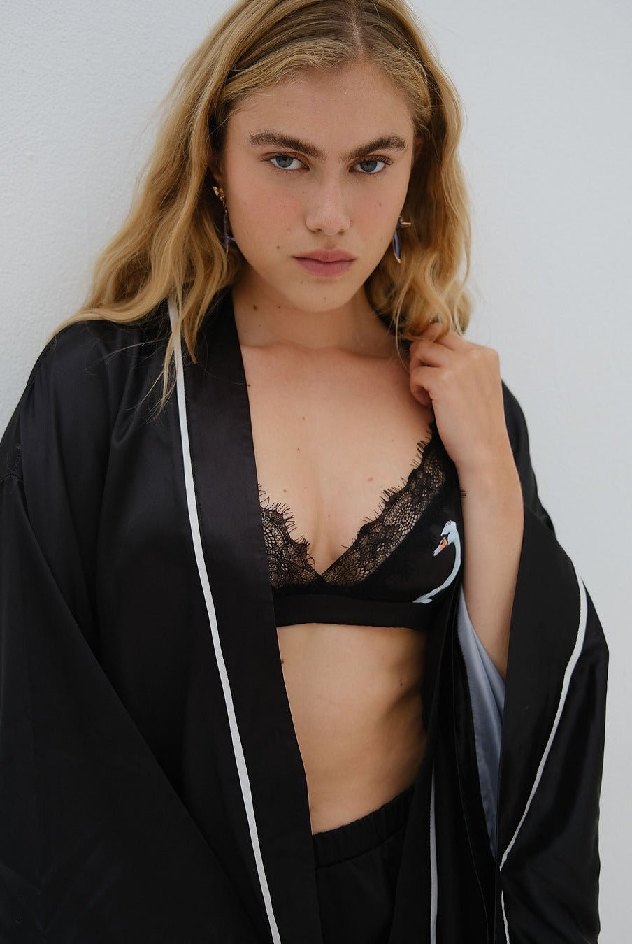 Swan Robe Black - Noblesse Oblige Lingerie